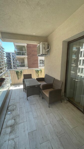 Drumul Taberei, Moghioros Residence,